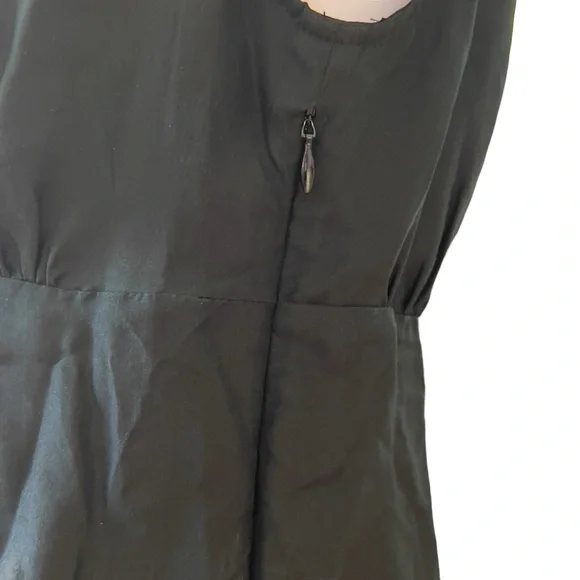 Banana Republic - Womens Embroidered Silk Blouse Sz 2 - Picture 5 of 12